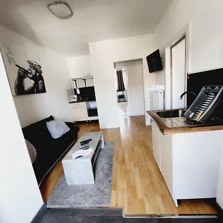 Apartment In Mit Balkon