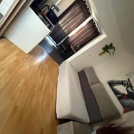In Mit Balkon